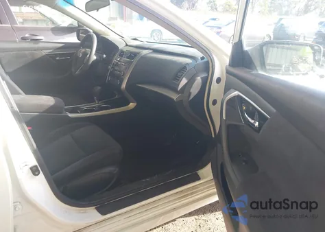 2013 Nissan Altima 2.5 S z USA, uszkodzony, nr VIN 1N4AL3APXDC283543